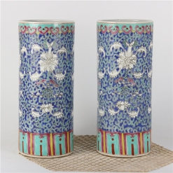 光绪满工粉彩勾莲帽筒一对